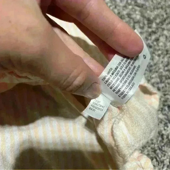 Ingrid & Isabel Women's Maternity Top Sleeveless Tie Back Pinstripe Size S - Picture 5 of 7